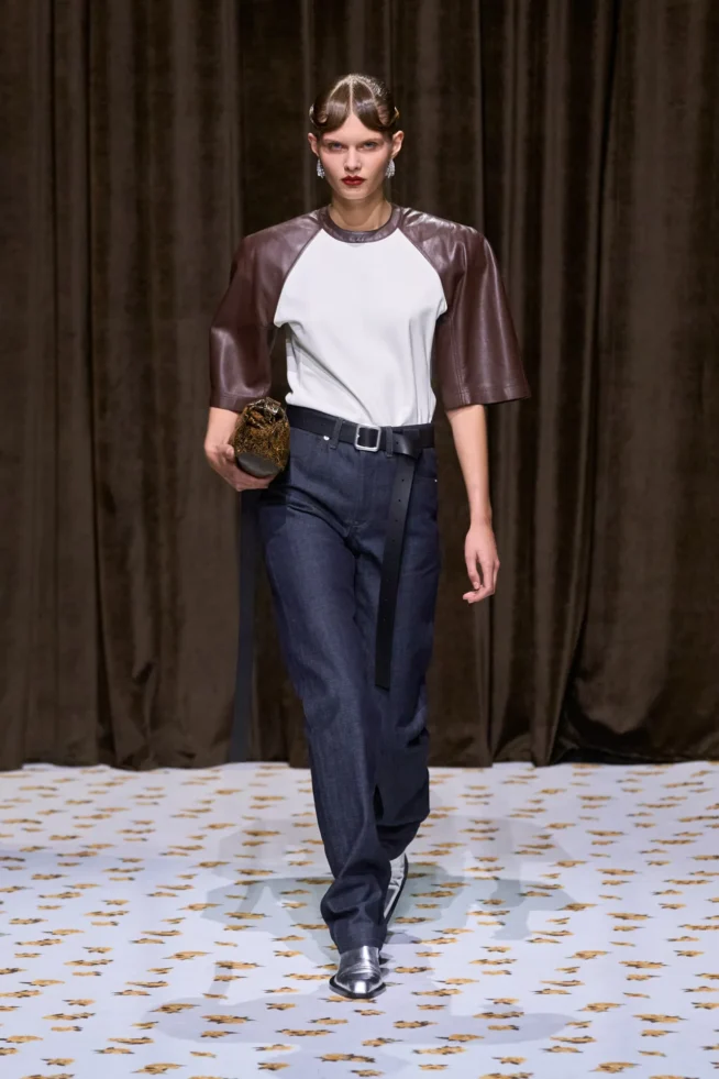00049-jil-sander-spring-2025-ready-to-wear-credit-gorunway
