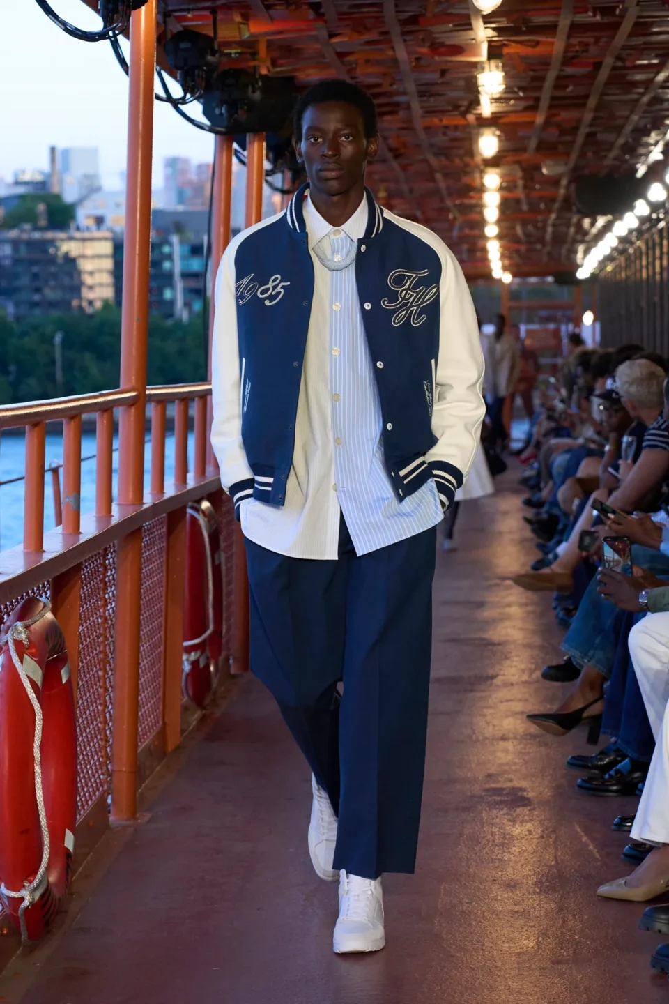 00049-tommy-hilfiger-spring-2025-ready-to-wear-credit-brand