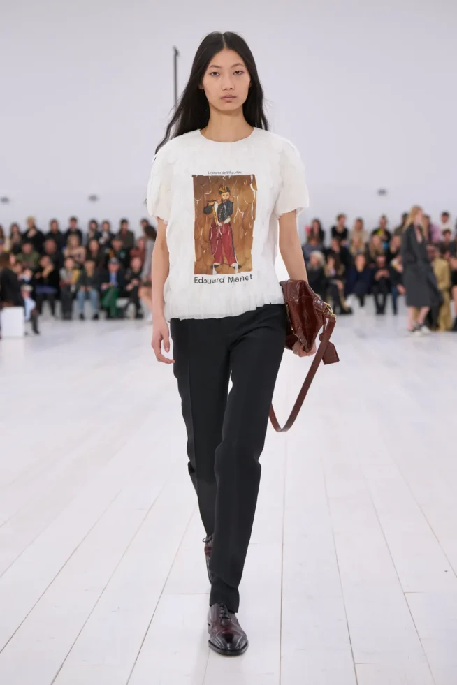 00050-loewe-spring-2025-ready-to-wear-credit-gorunway