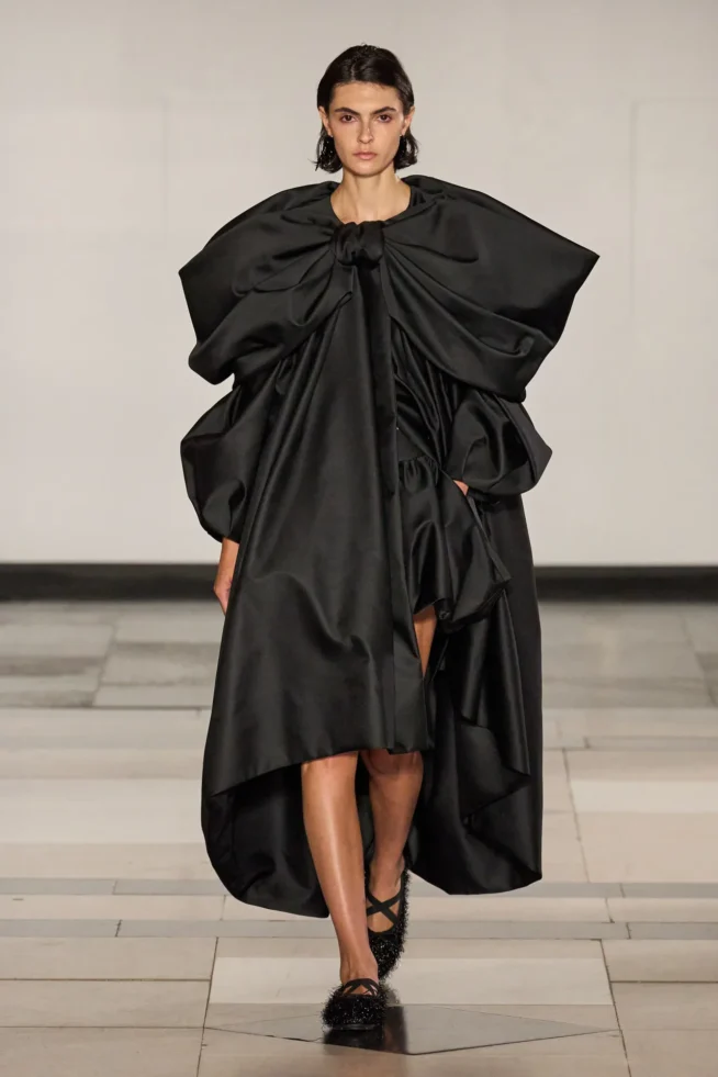 00050-simone-rocha-spring-2025-ready-to-wear-credit-gorunway