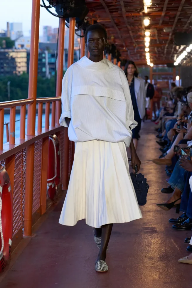 00050-tommy-hilfiger-spring-2025-ready-to-wear-credit-brand