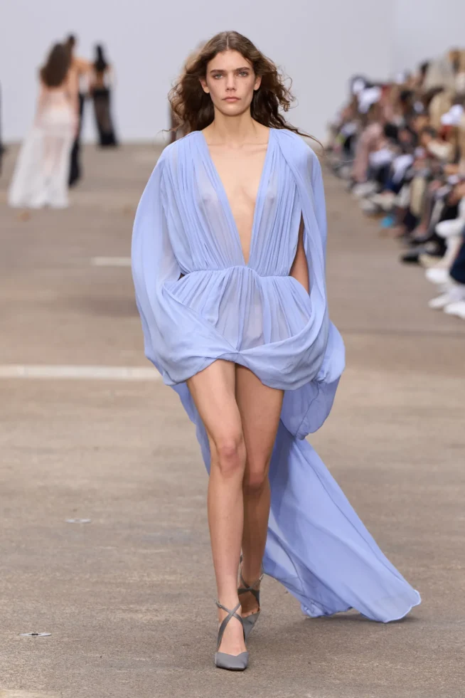 00051-stella-mccartney-spring-2025-ready-to-wear-credit-gorunway