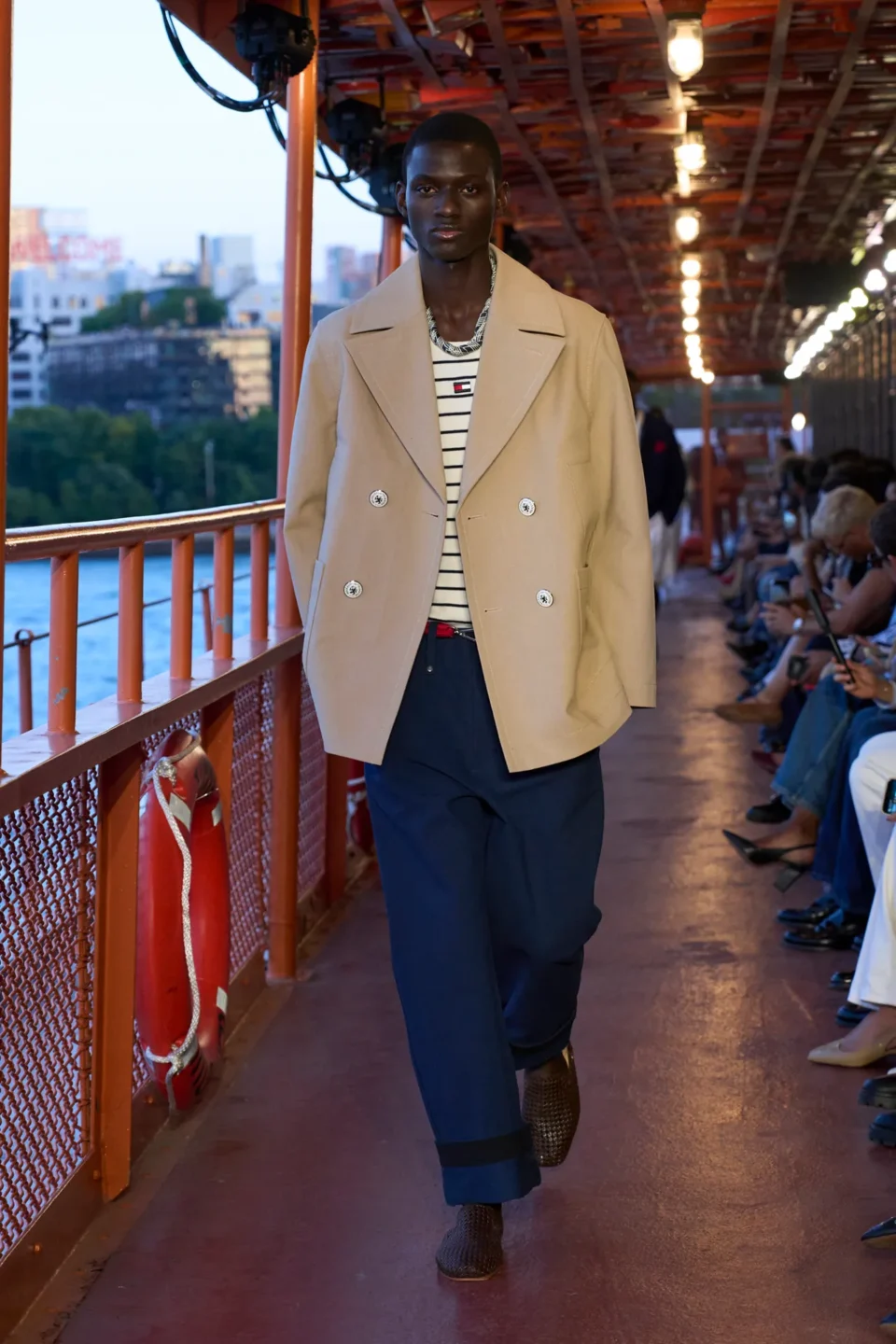 00052-tommy-hilfiger-spring-2025-ready-to-wear-credit-brand