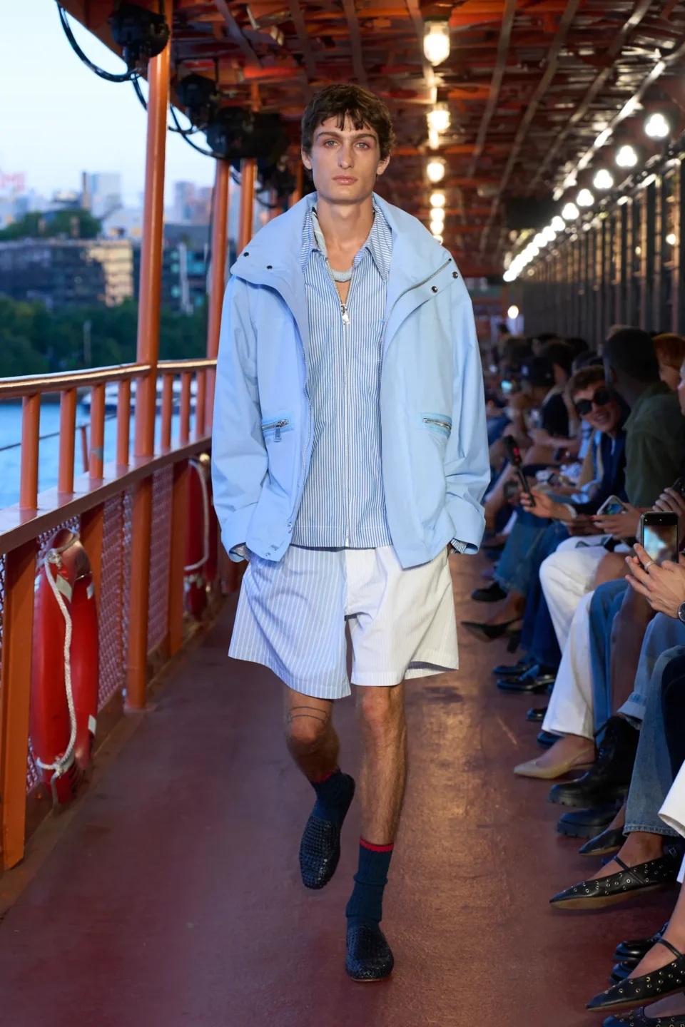 00055-tommy-hilfiger-spring-2025-ready-to-wear-credit-brand