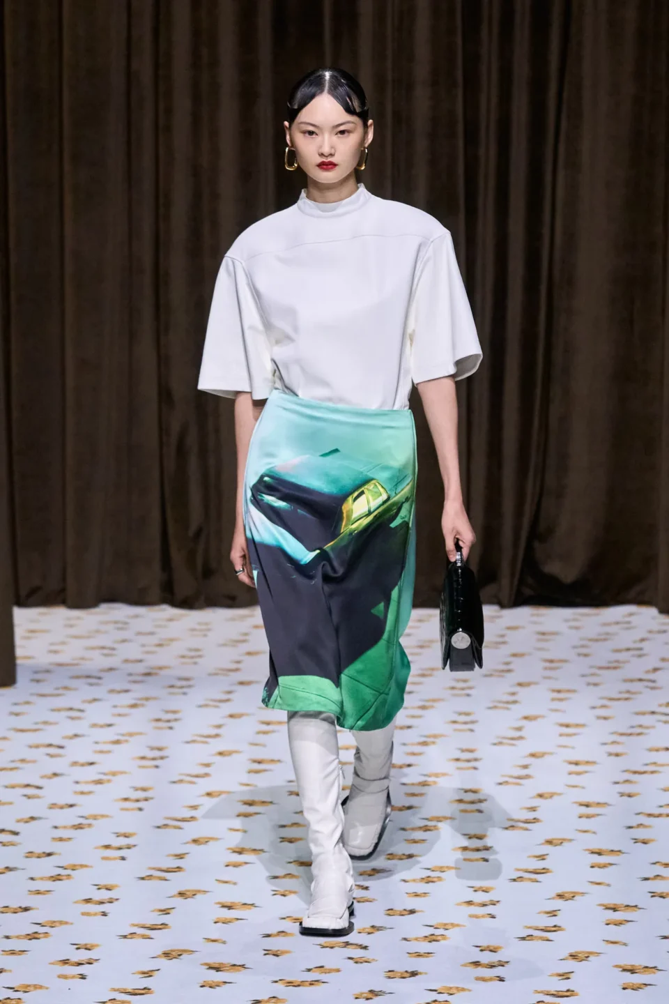 00057-jil-sander-spring-2025-ready-to-wear-credit-gorunway