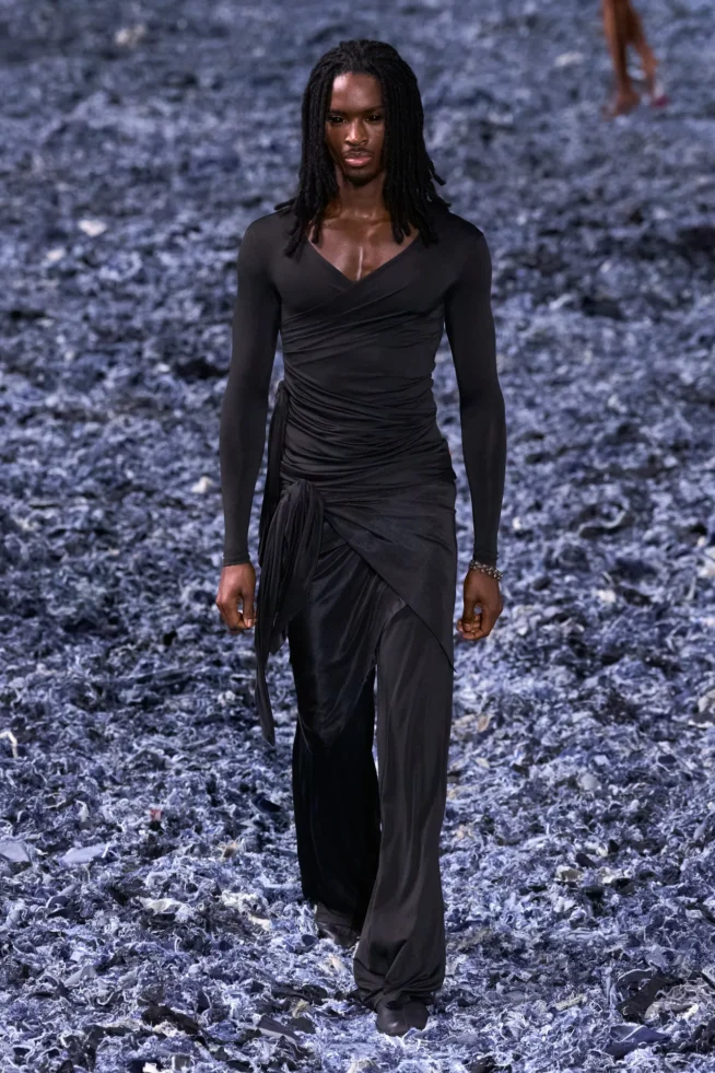 00060-diesel-spring-2025-ready-to-wear-credit-gorunway