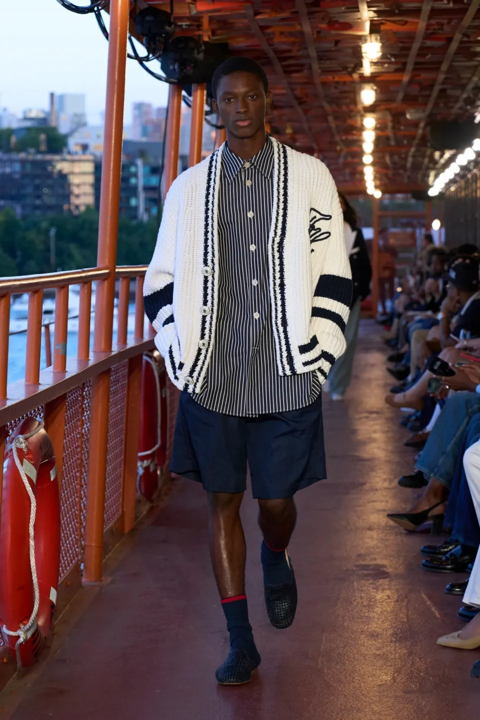 00061-tommy-hilfiger-spring-2025-ready-to-wear-credit-brand