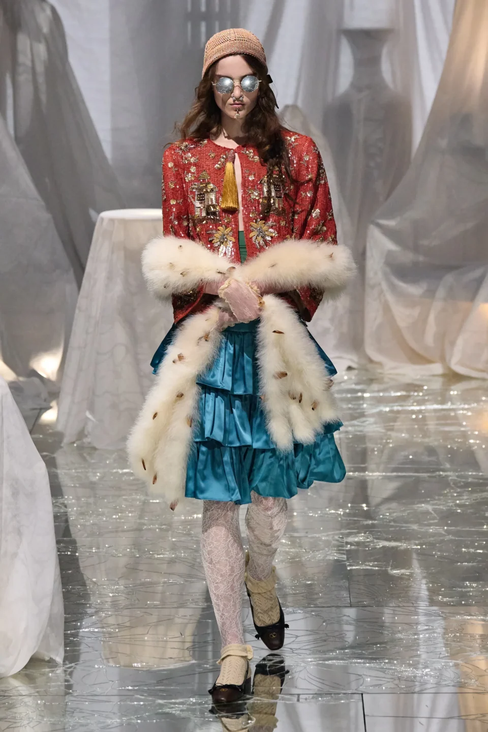 00066-valentino-spring-2025-ready-to-wear-credit-gorunway