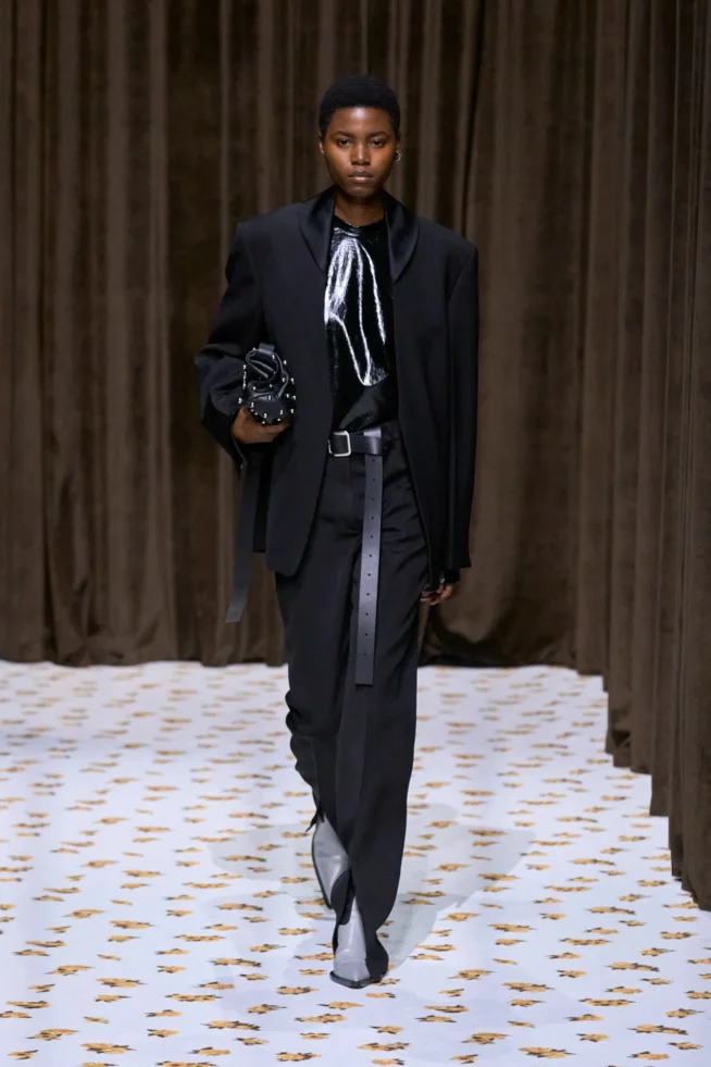 00067-jil-sander-spring-2025-ready-to-wear-credit-gorunway