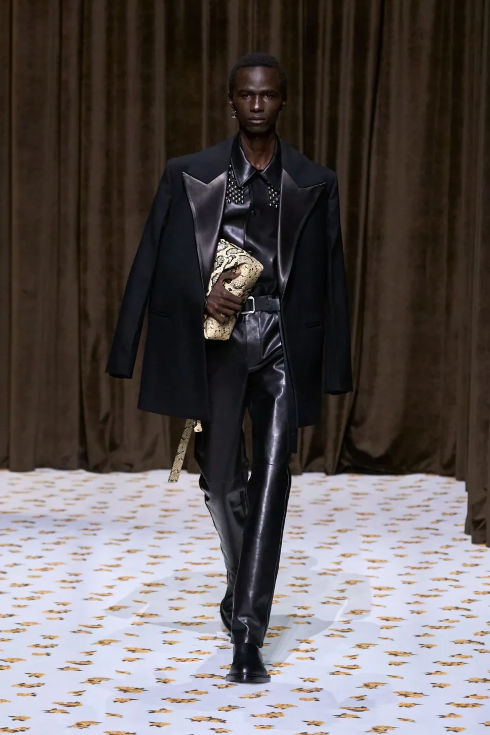 00069-jil-sander-spring-2025-ready-to-wear-credit-gorunway