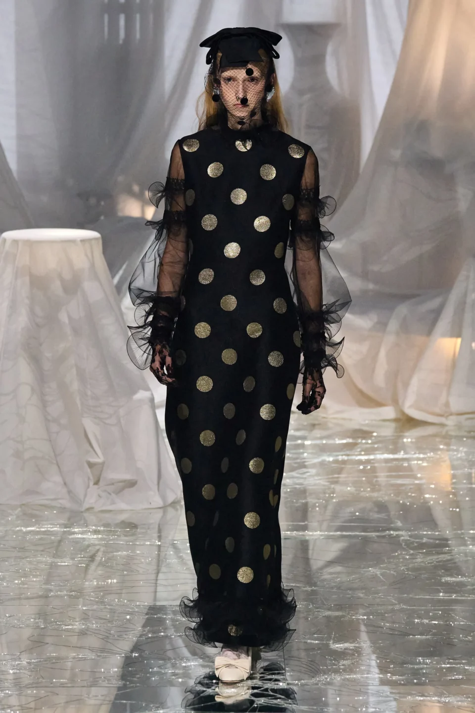 00080-valentino-spring-2025-ready-to-wear-credit-gorunway
