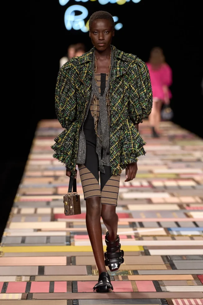 00005-louis-vuitton-spring-2025-ready-to-wear-credit-gorunway