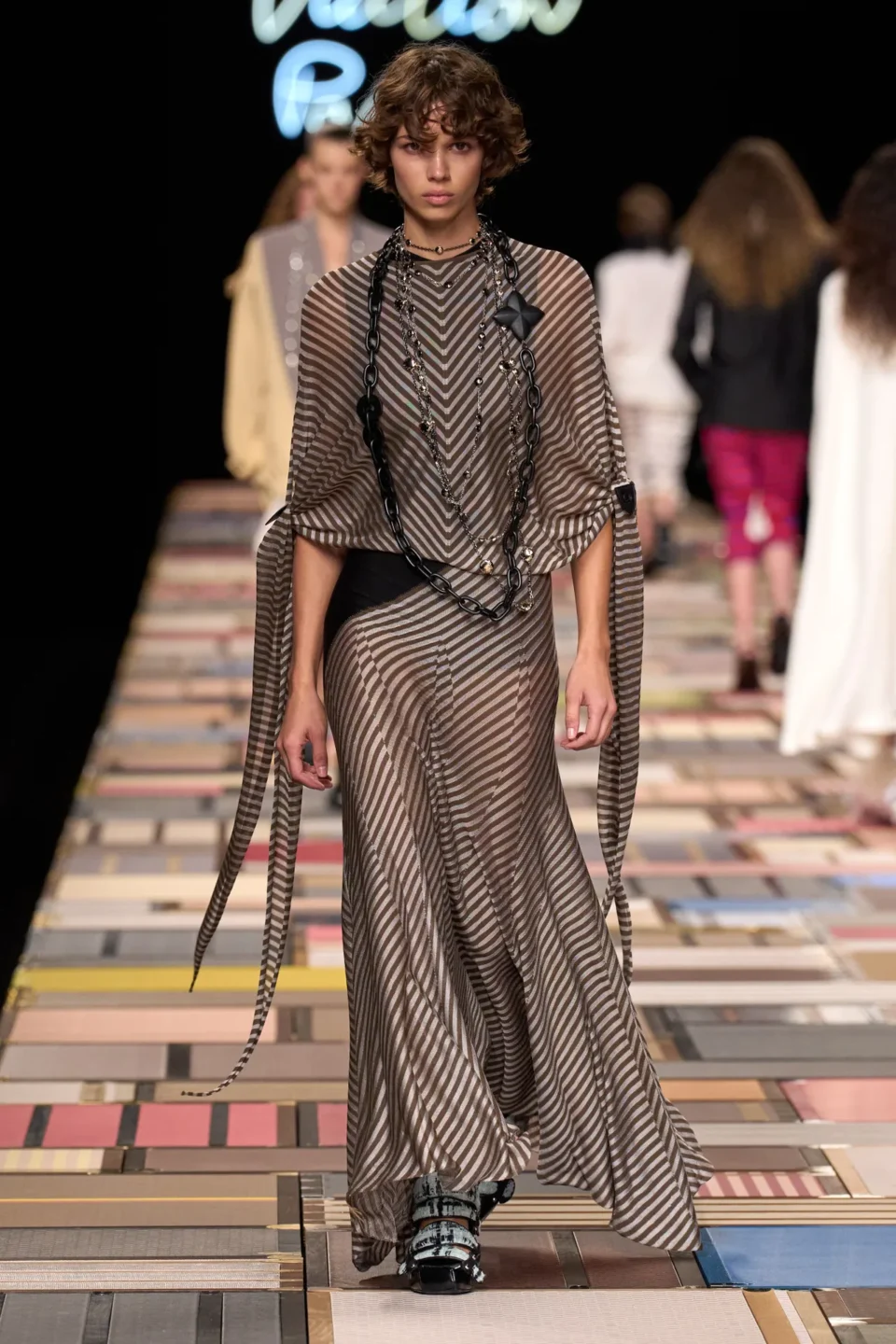 00011-louis-vuitton-spring-2025-ready-to-wear-credit-gorunway