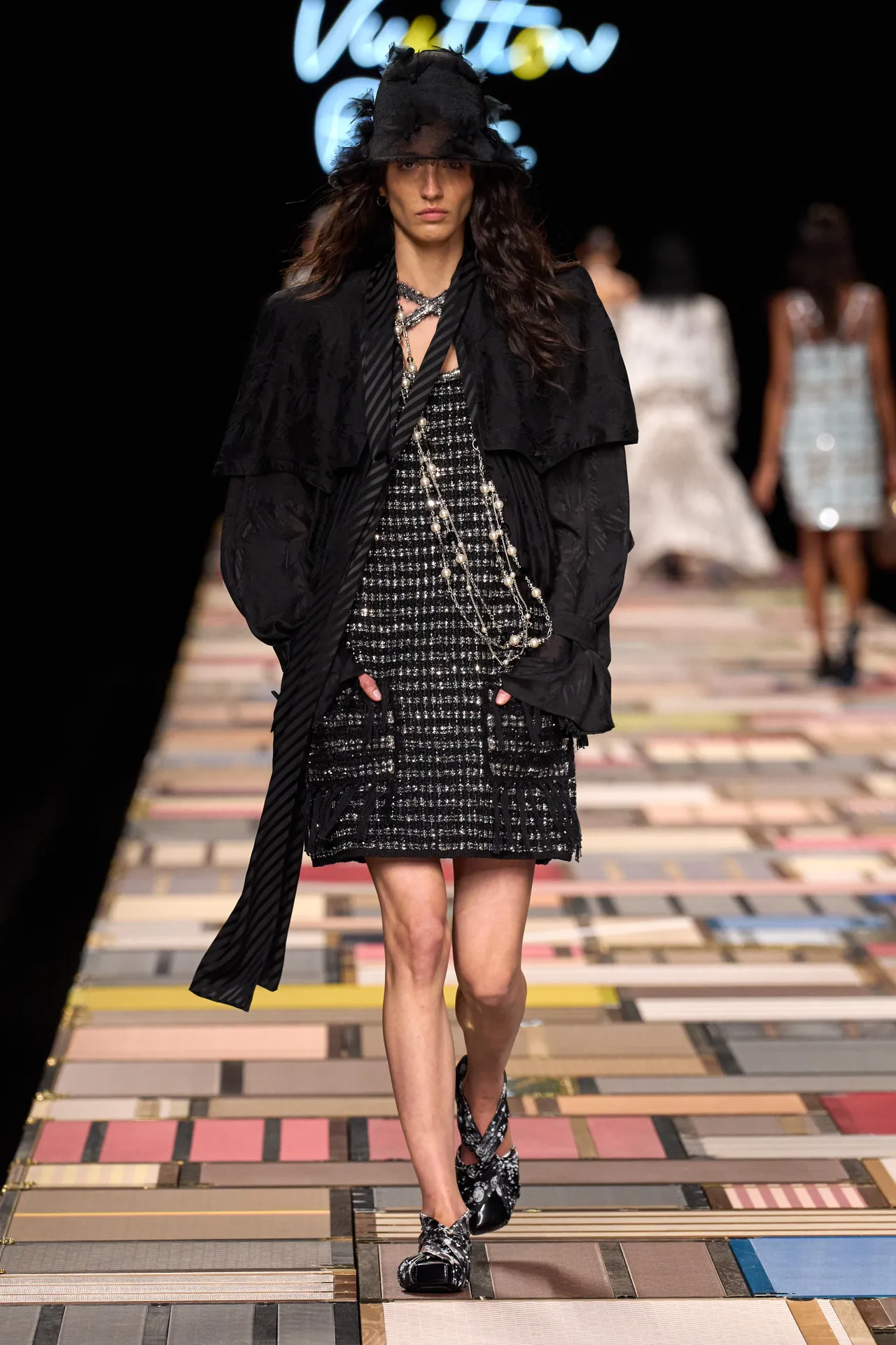 00023-louis-vuitton-spring-2025-ready-to-wear-credit-gorunway