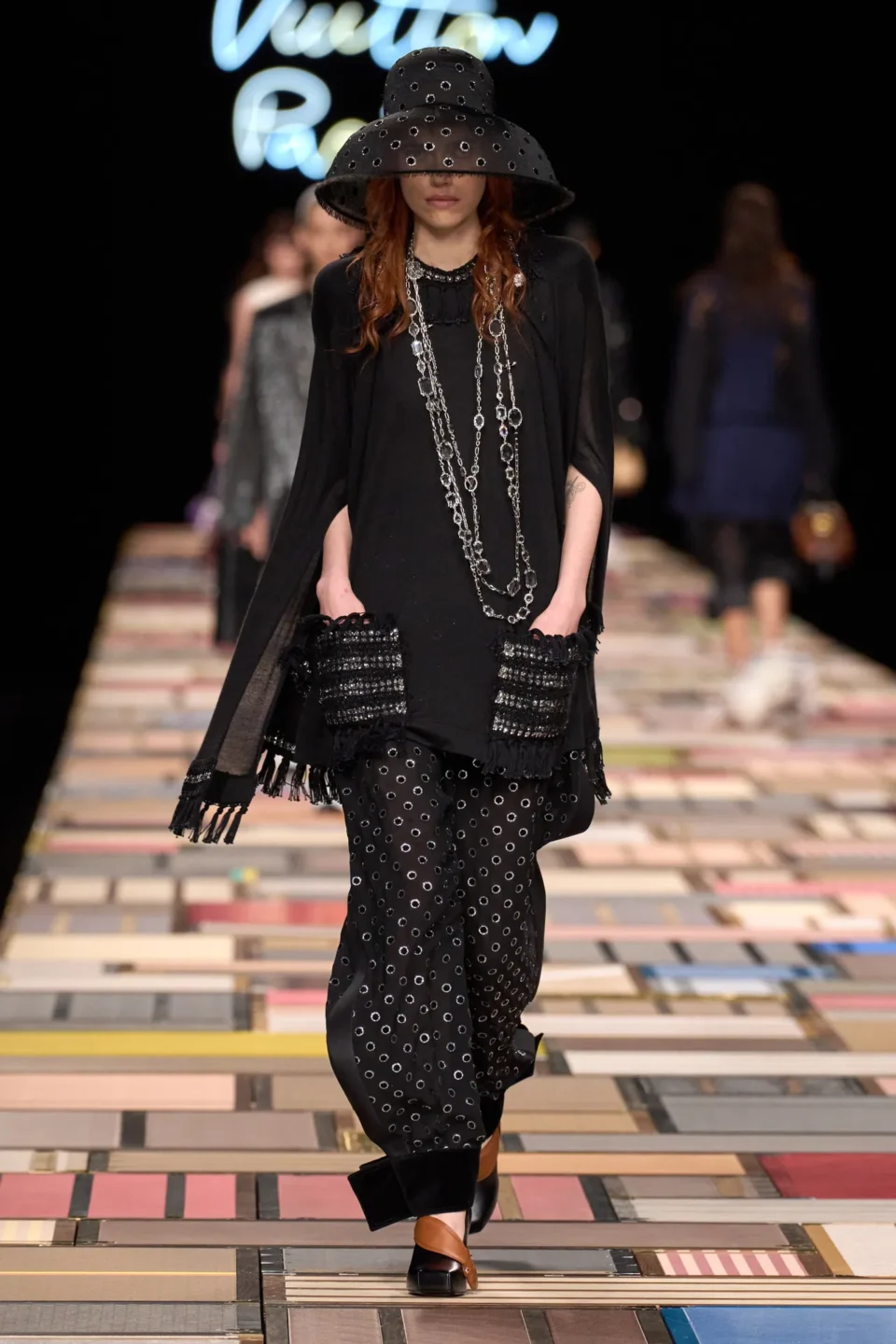 00030-louis-vuitton-spring-2025-ready-to-wear-credit-gorunway