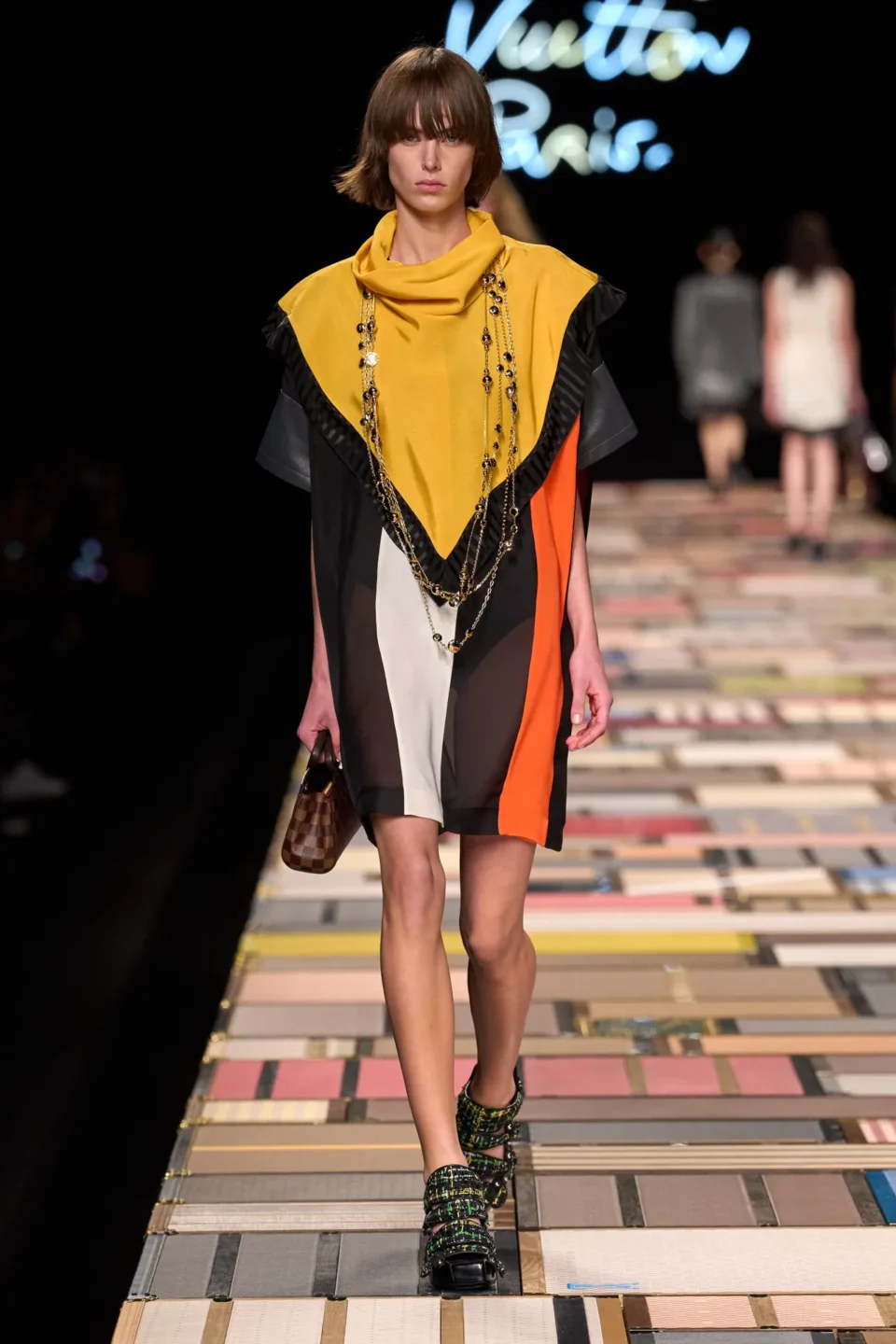 00036-louis-vuitton-spring-2025-ready-to-wear-credit-gorunway