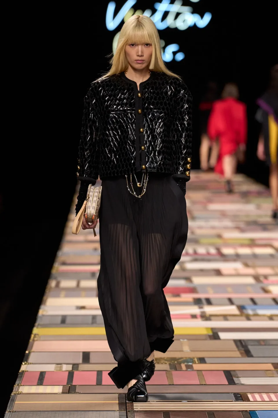 00038-louis-vuitton-spring-2025-ready-to-wear-credit-gorunway