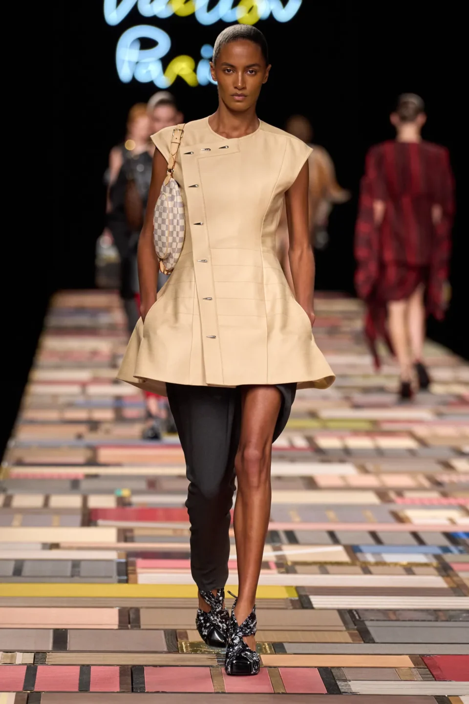 00044-louis-vuitton-spring-2025-ready-to-wear-credit-gorunway