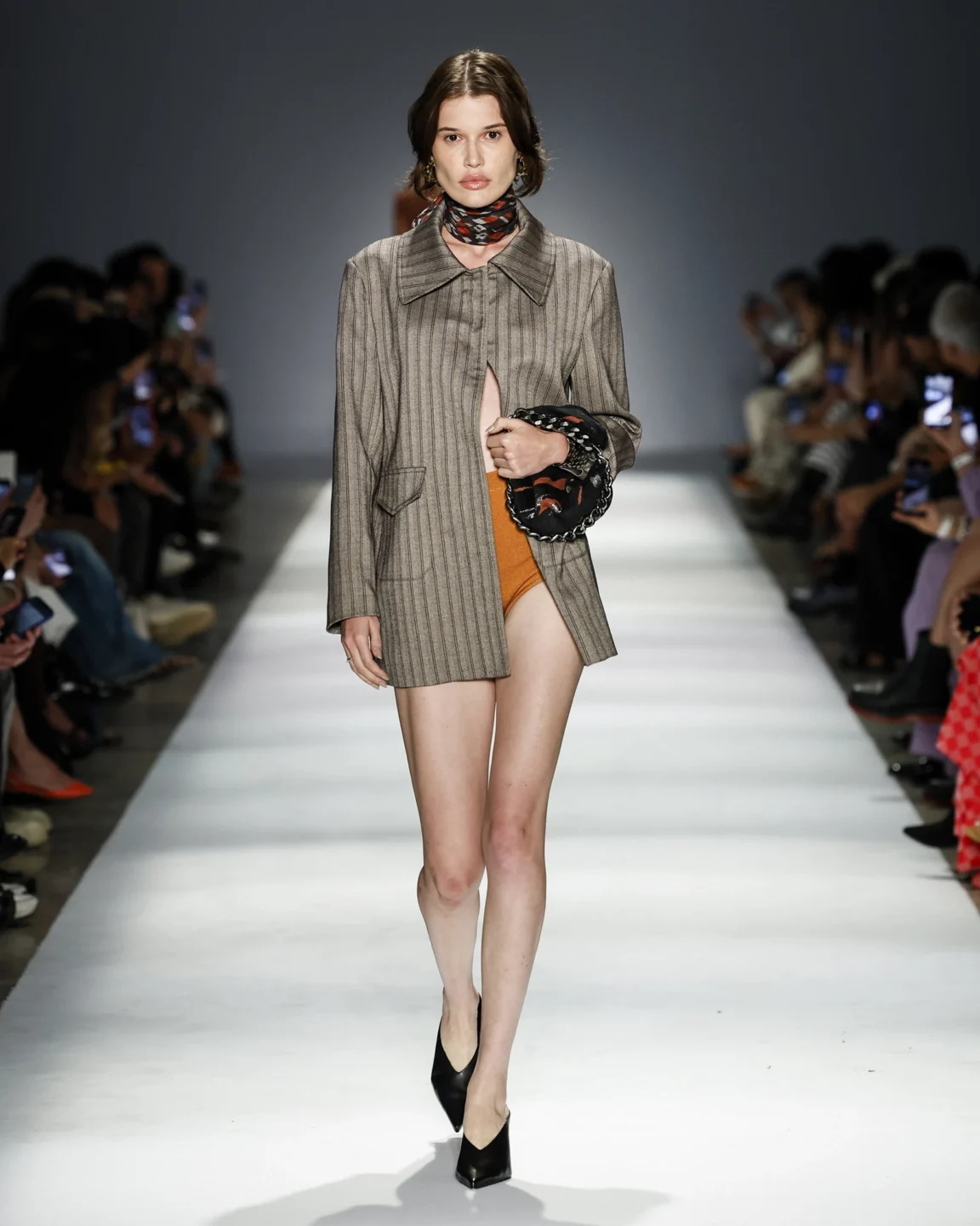 lilly_sarti_lb_n58_004