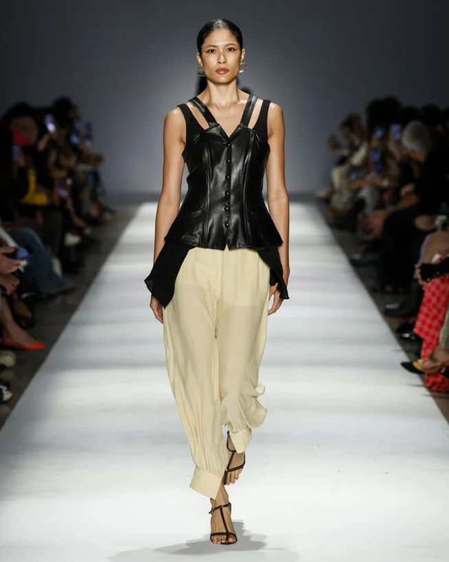 lilly_sarti_lb_n58_033