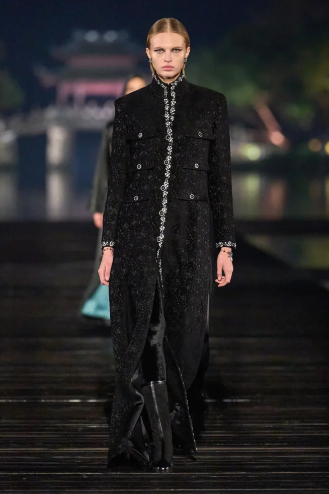 00002-chanel-pre-fall-2025-credit-gorunway