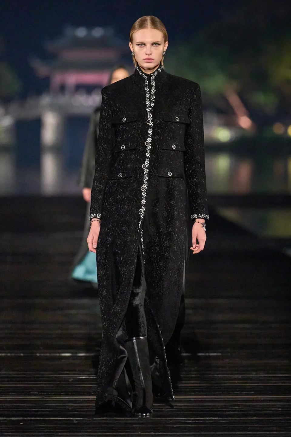 00002-chanel-pre-fall-2025-credit-gorunway