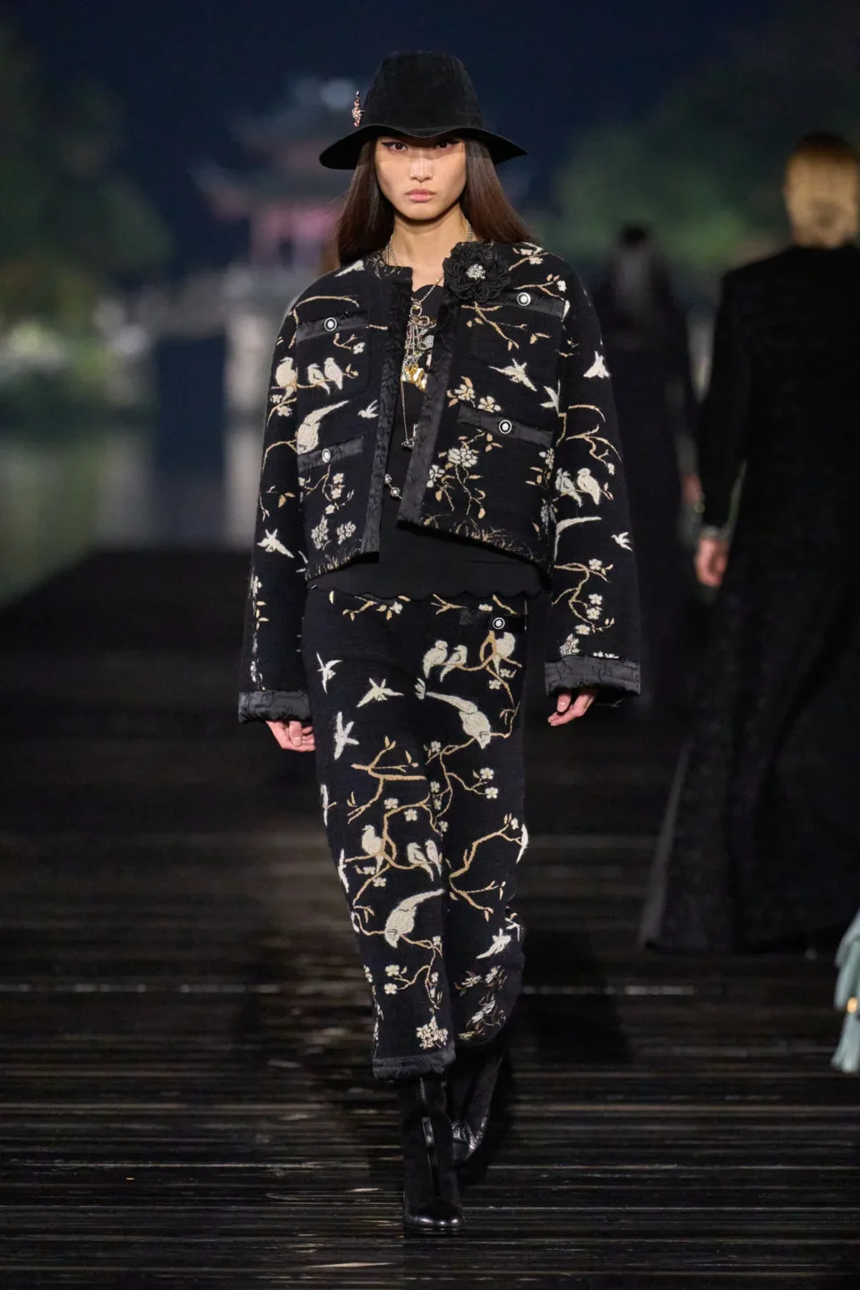 00015-chanel-pre-fall-2025-credit-gorunway