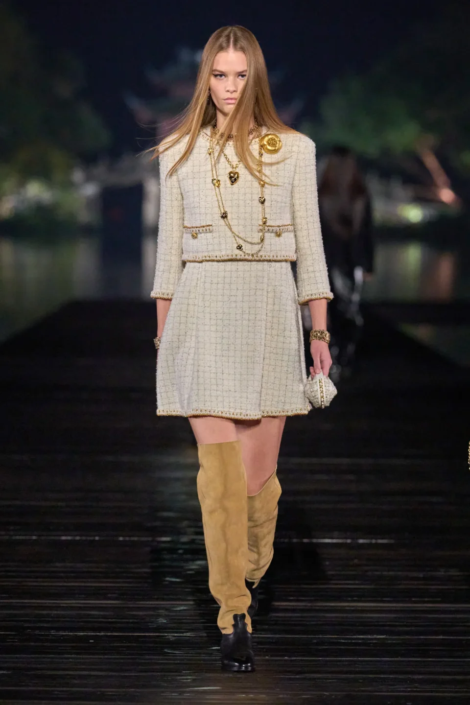 00020-chanel-pre-fall-2025-credit-gorunway