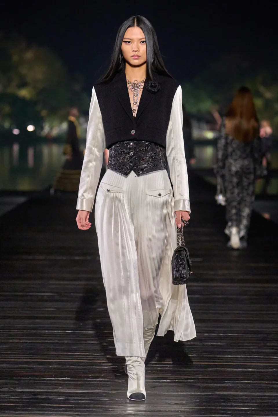 00052-chanel-pre-fall-2025-credit-gorunway