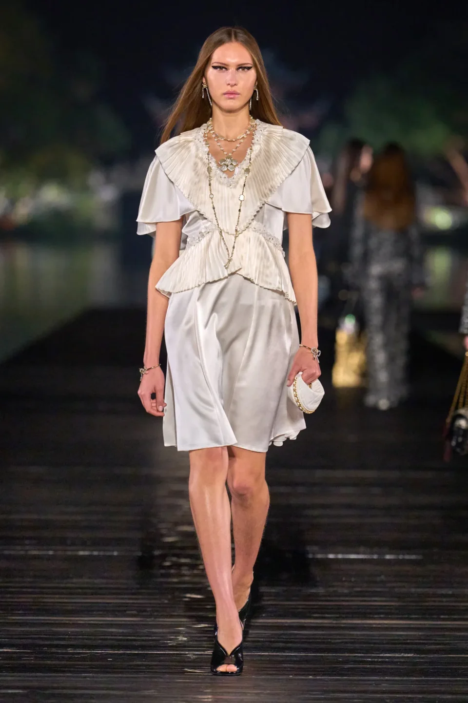 00053-chanel-pre-fall-2025-credit-gorunway