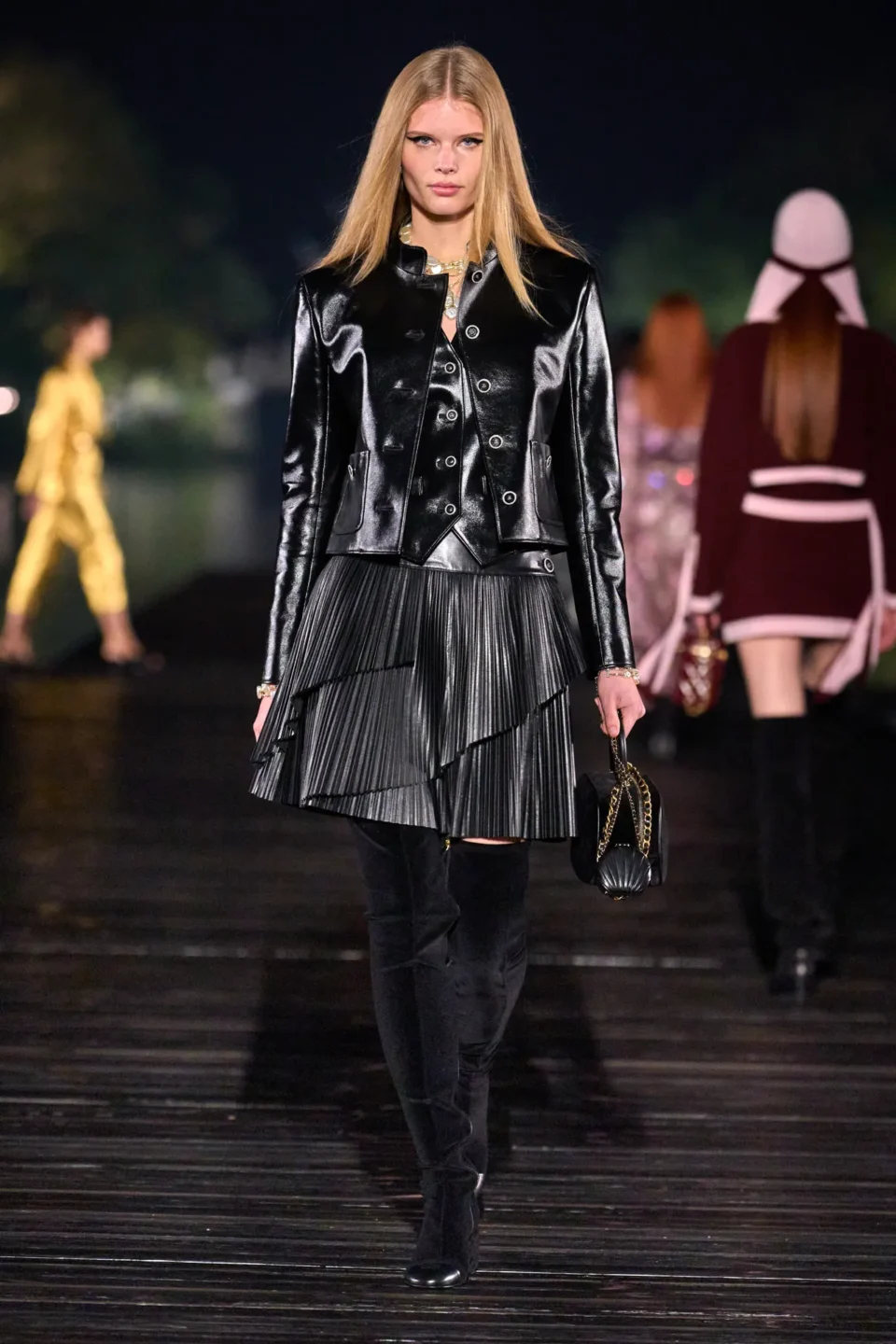 00055-chanel-pre-fall-2025-credit-gorunway