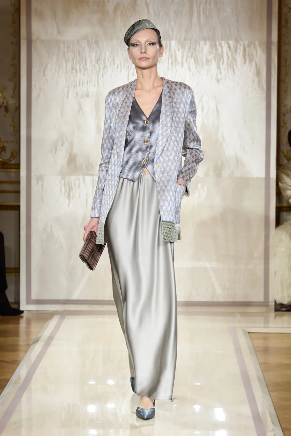 00001-armani-prive-spring-2025-couture-credit-gorunway