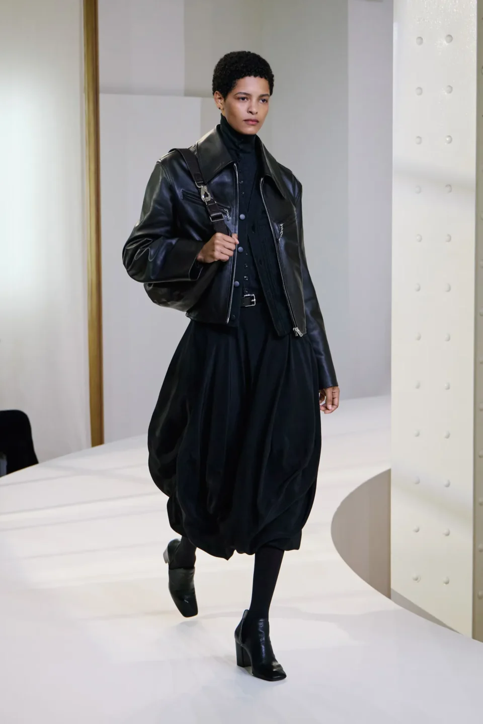 00001-lemaire-fall-2025-menswear-credit-gregoire-avenel-brand