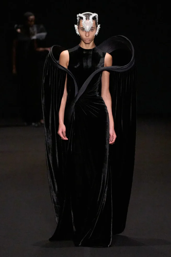 00003-gaurav-gupta-spring-2025-couture-credit-gorunway
