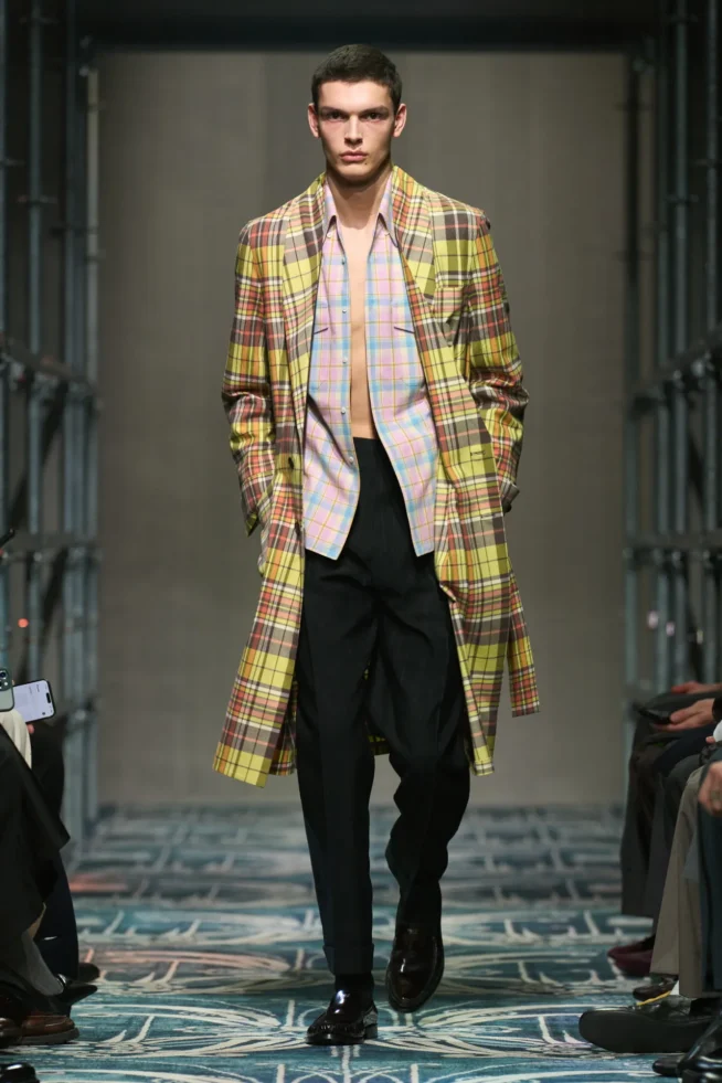 00003-prada-fall-2025-menswear-credit-gorunway