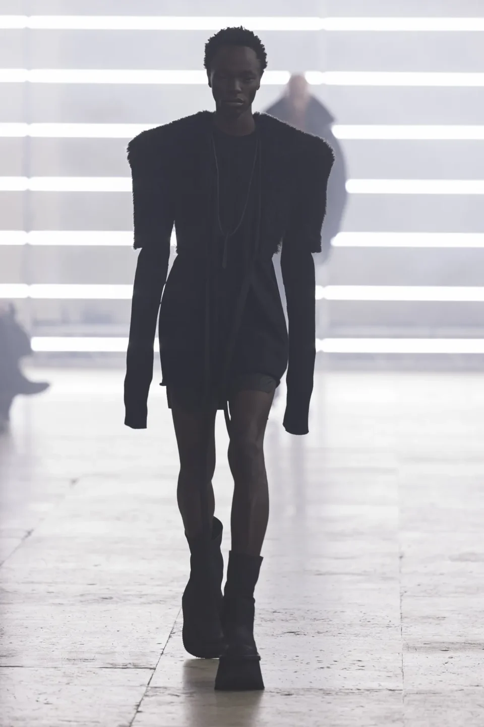 00003-rick-owens-fall-2025-menswear-credit-brand