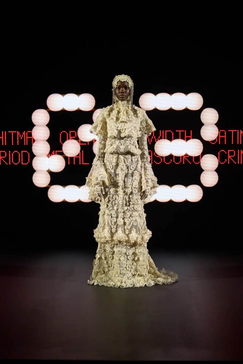 00003-valentino-spring-2025-couture-credit-gorunway
