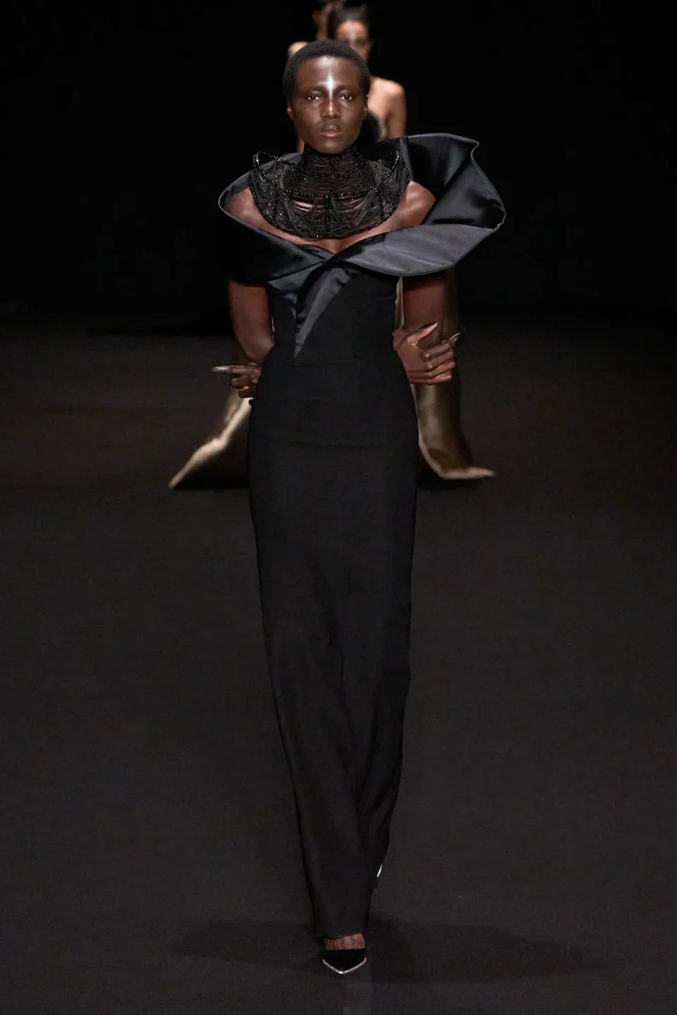 00004-gaurav-gupta-spring-2025-couture-credit-gorunway