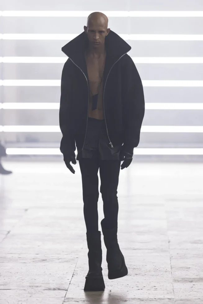 00004-rick-owens-fall-2025-menswear-credit-brand