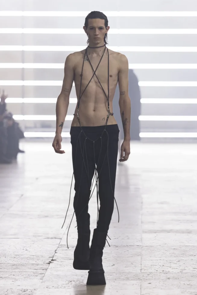 00006-rick-owens-fall-2025-menswear-credit-brand