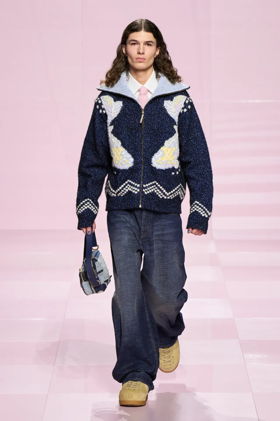 00007-louis-vuitton-fall-2025-menswear-credit-gorunway