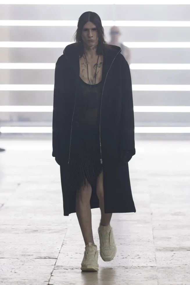 00007-rick-owens-fall-2025-menswear-credit-brand