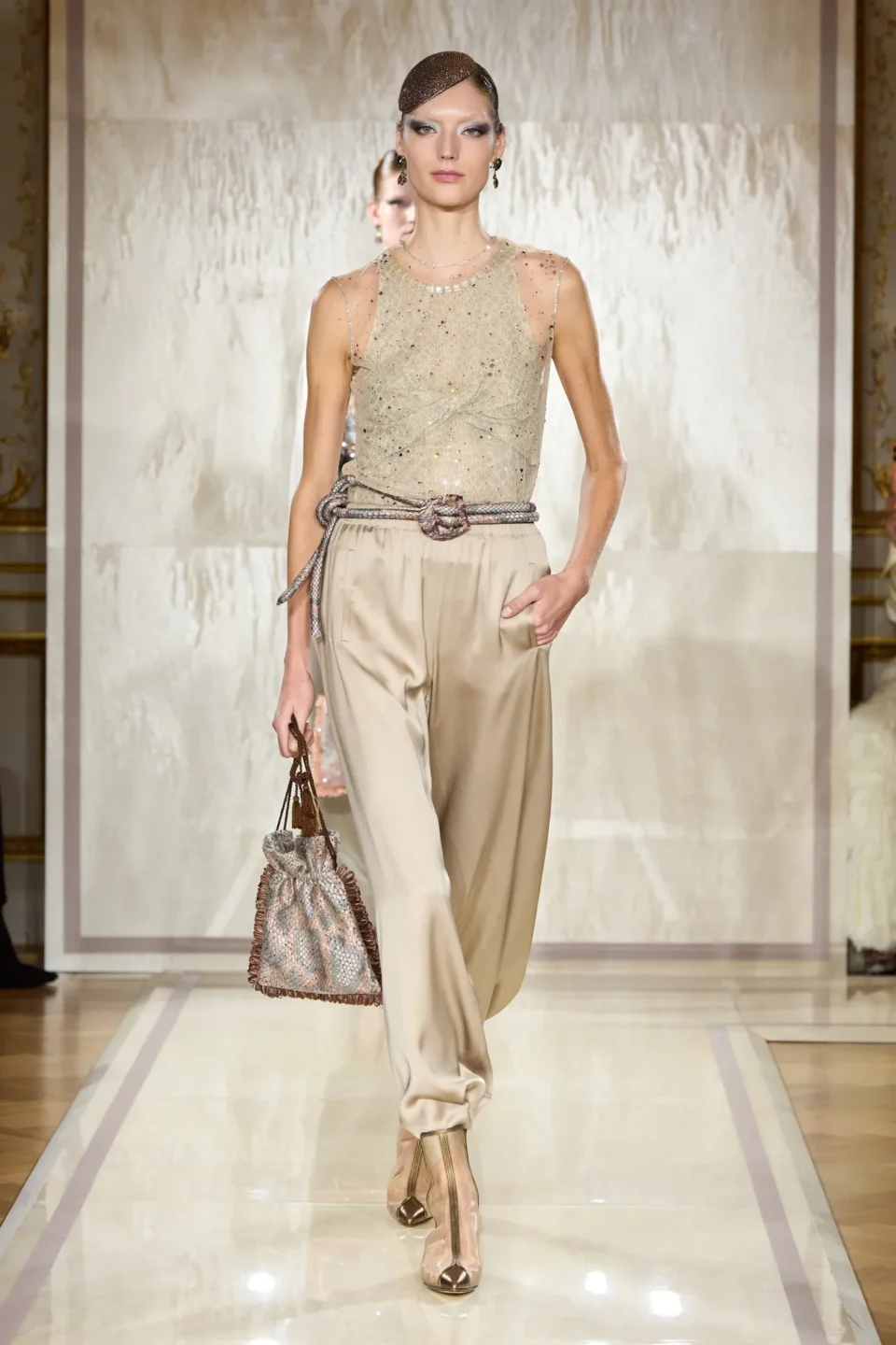00008-armani-prive-spring-2025-couture-credit-gorunway