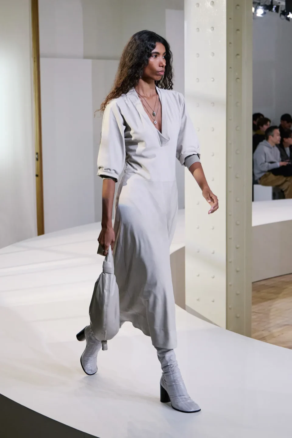 00008-lemaire-fall-2025-menswear-credit-gregoire-avenel-brand
