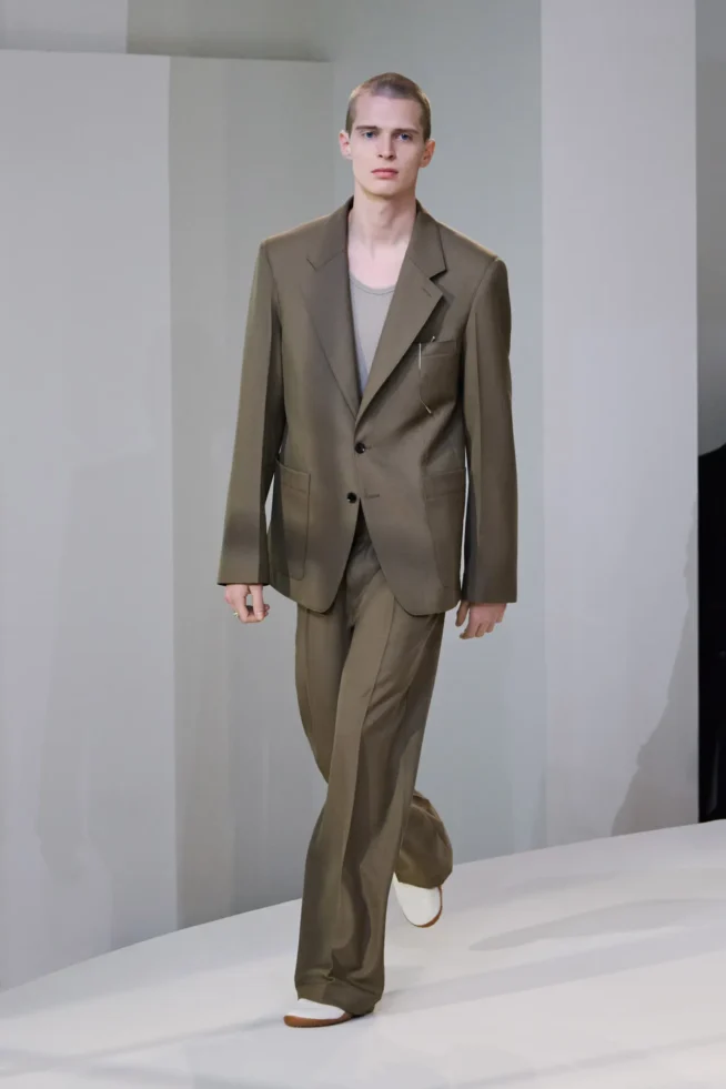 00009-lemaire-fall-2025-menswear-credit-gregoire-avenel-brand