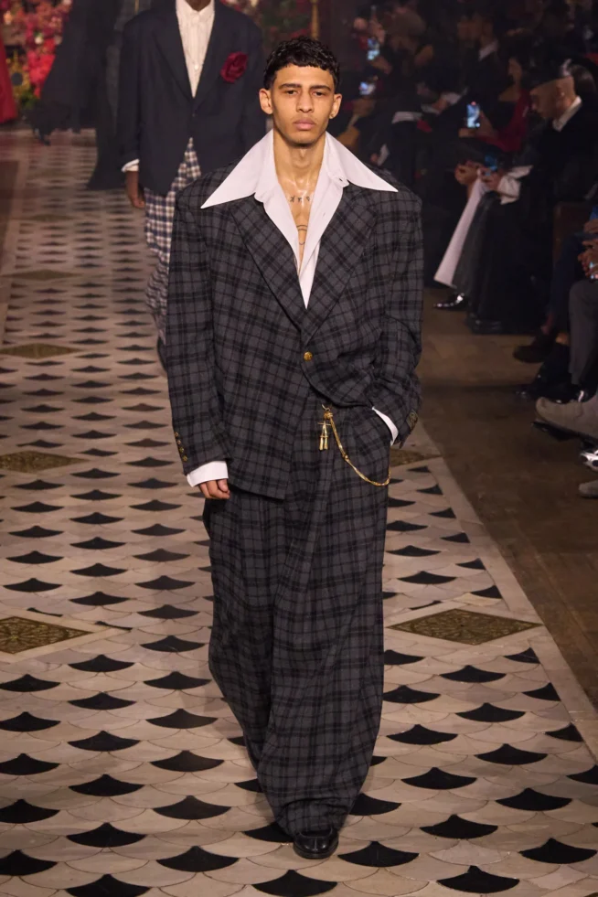 00009-willy-chavarria-fall-2025-menswear-credit-gorunway