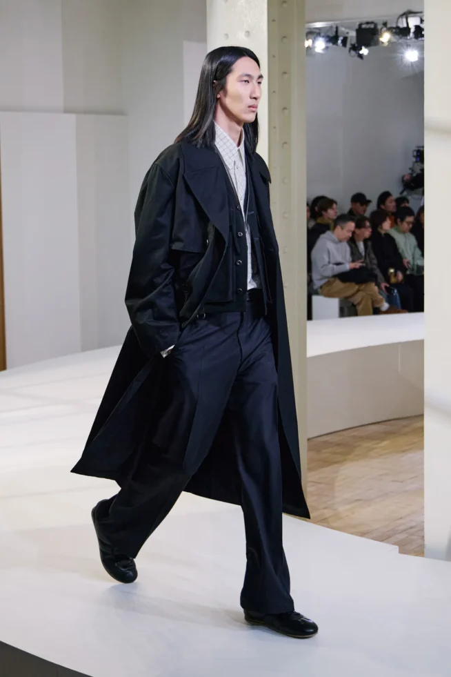 00010-lemaire-fall-2025-menswear-credit-gregoire-avenel-brand