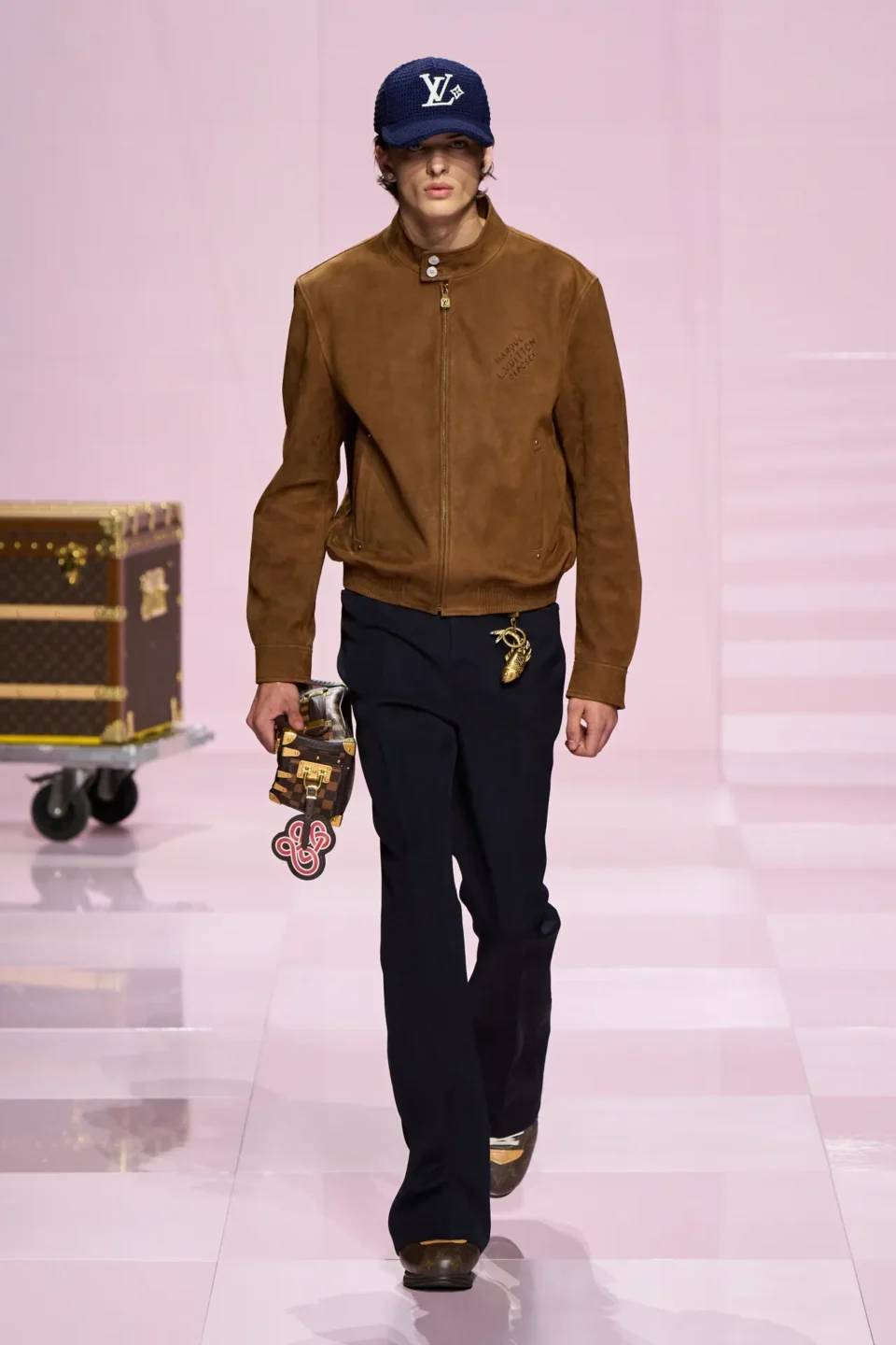 00010-louis-vuitton-fall-2025-menswear-credit-gorunway