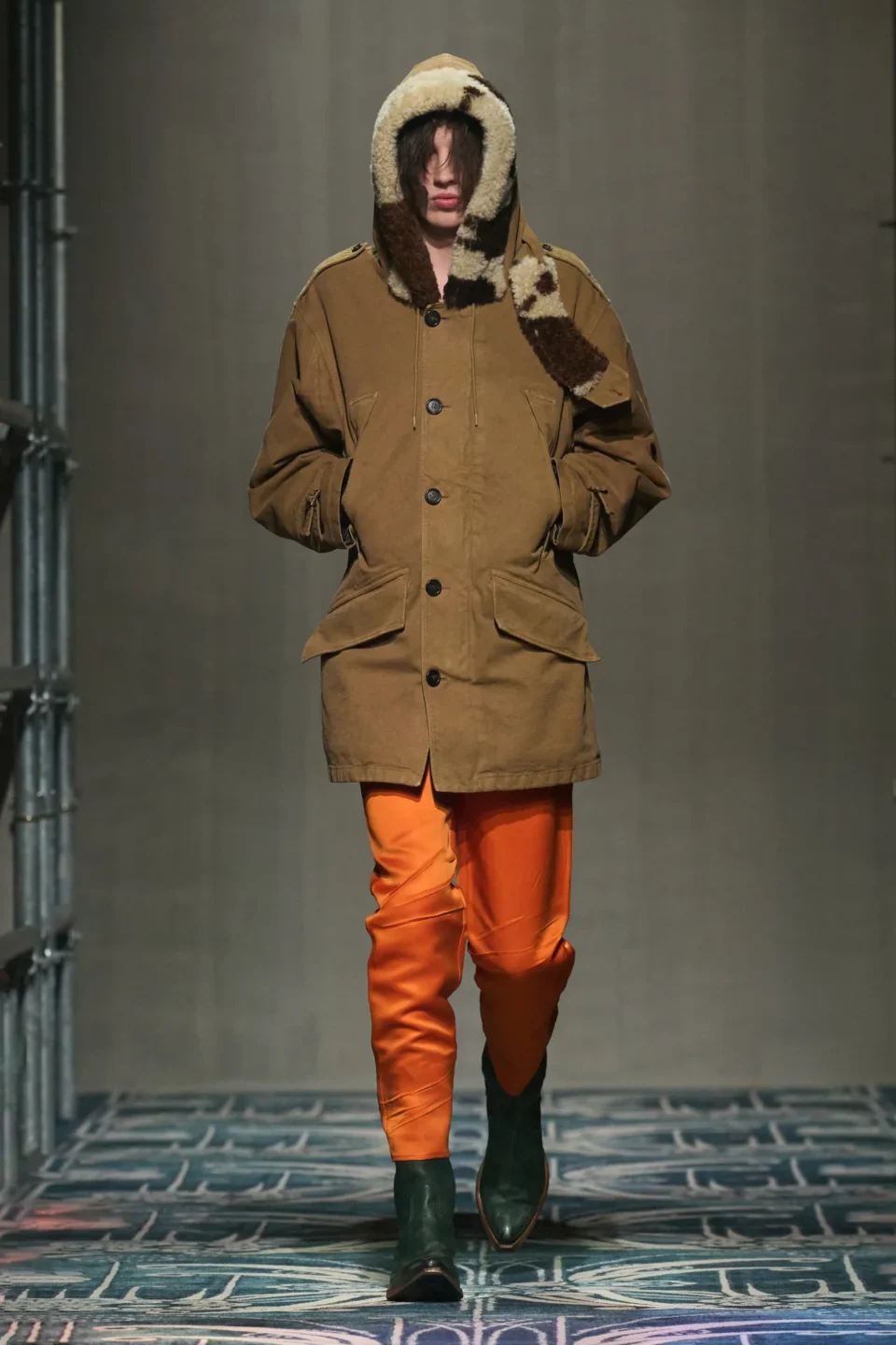00010-prada-fall-2025-menswear-credit-gorunway