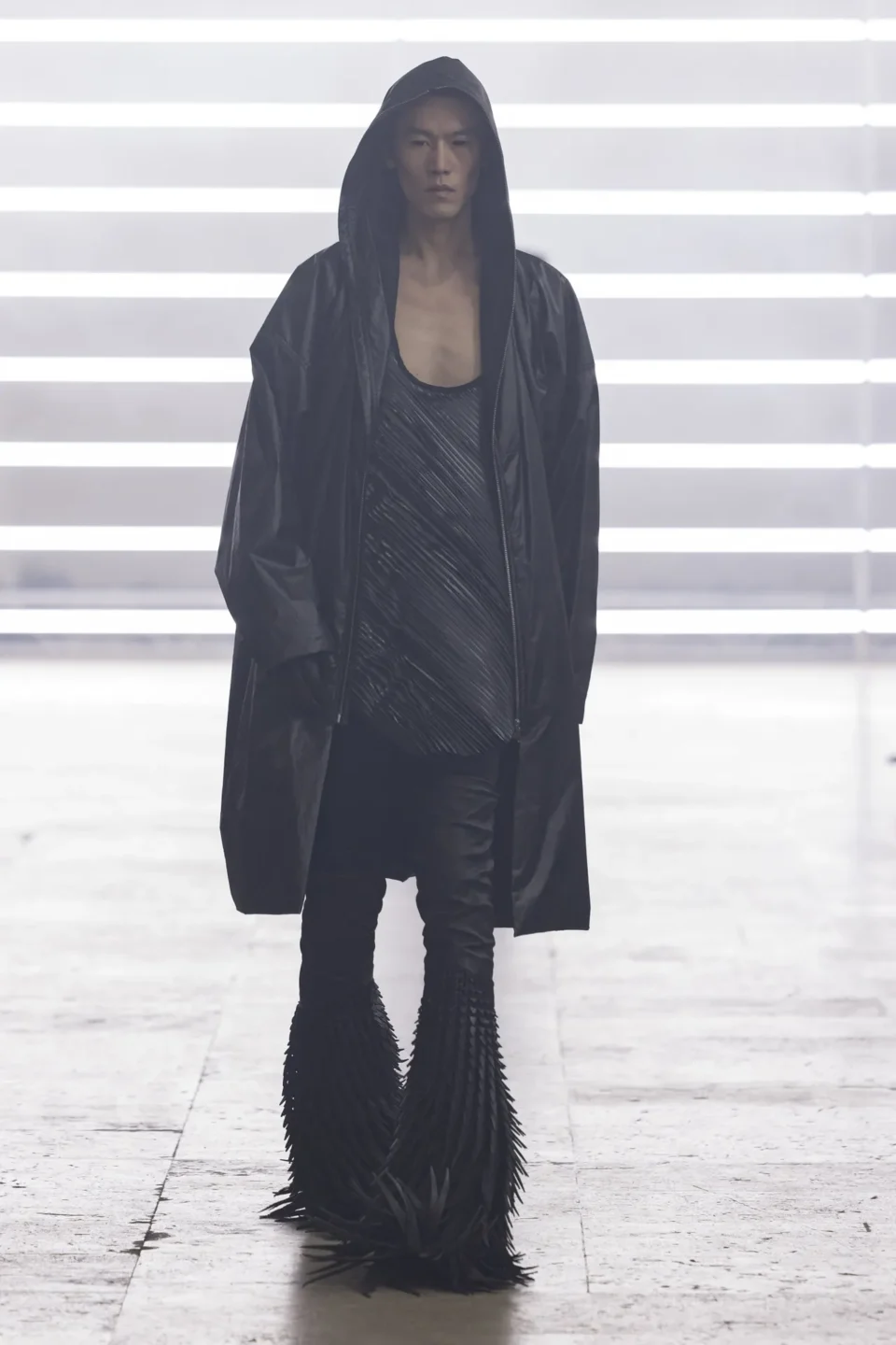 00012-rick-owens-fall-2025-menswear-credit-brand